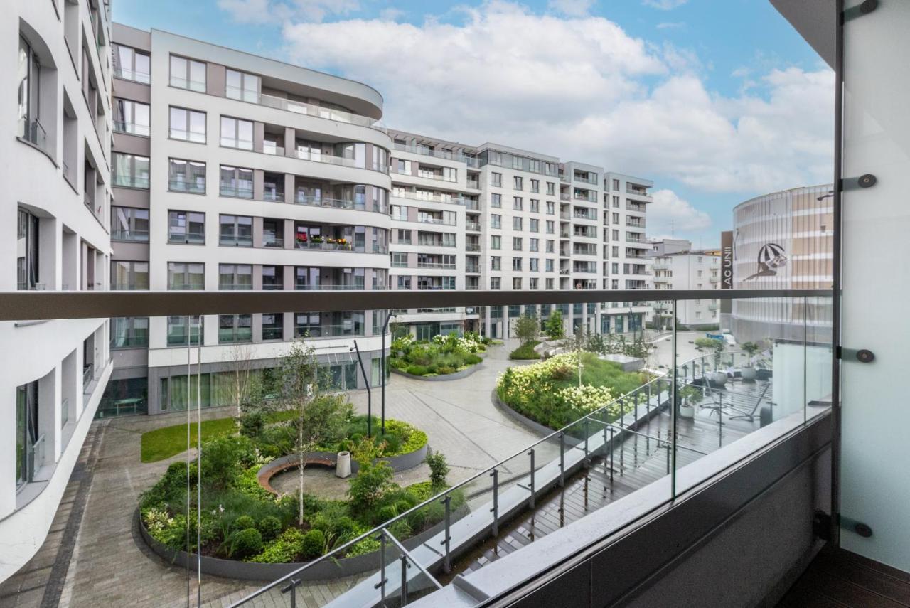 Plac Unii Apartment Gdynia City Centre By Noclegi Renters Bagian luar foto