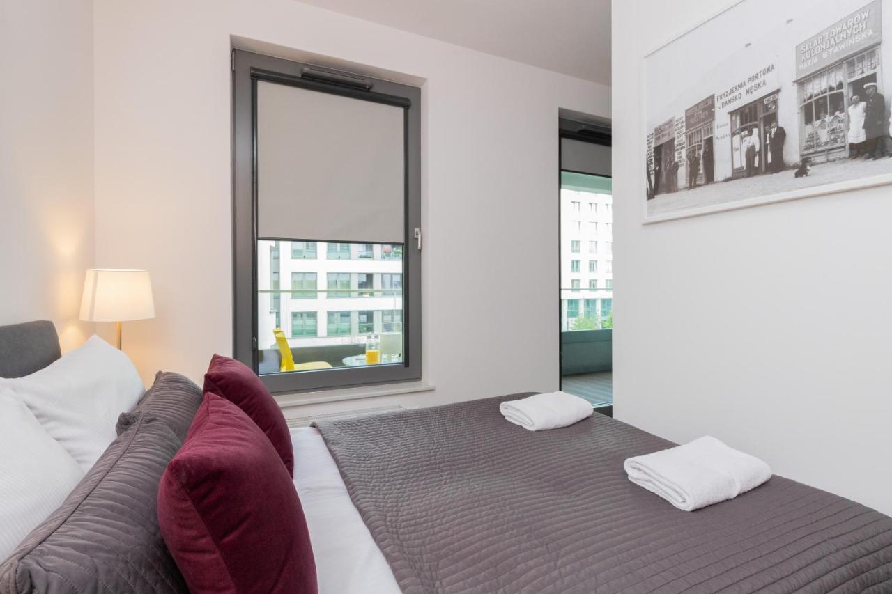 Plac Unii Apartment Gdynia City Centre By Noclegi Renters Bagian luar foto